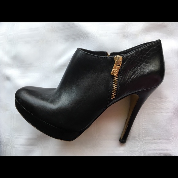 Michael Kors Shoes - Picture 4 of 7